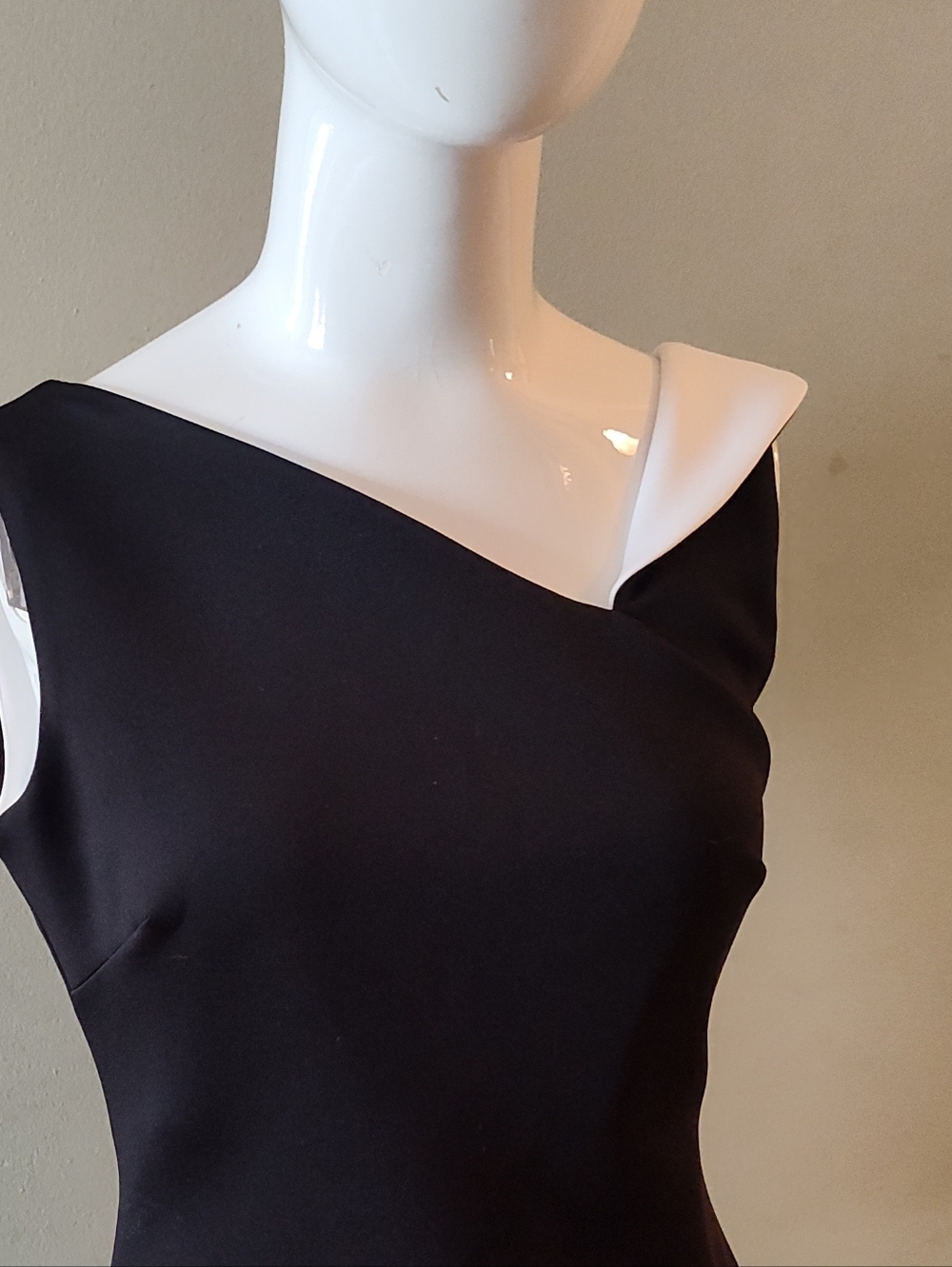 Calvin Klein Black Dress White Fold Detail Sheath Carolyn Full Back Zip